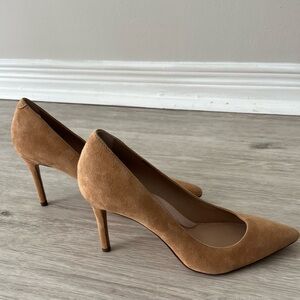 Banana Republic Madison 12-Hour Pump Biscotti Suede - size 7 (EUR 37-38) NWOT